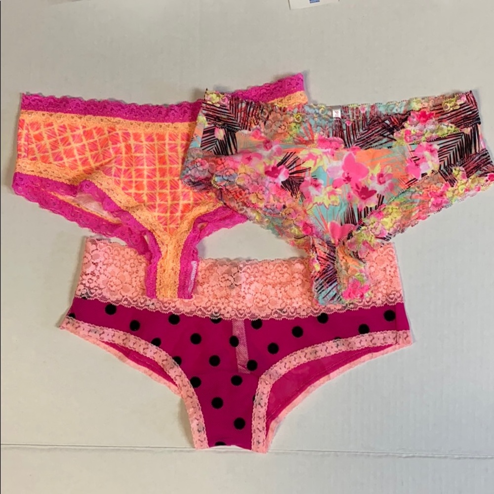 VS Pink 2013, 2014, 2015 extra low rise cheekster